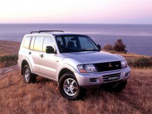 Mitsubishi Pajero 5-Door III 1999 года